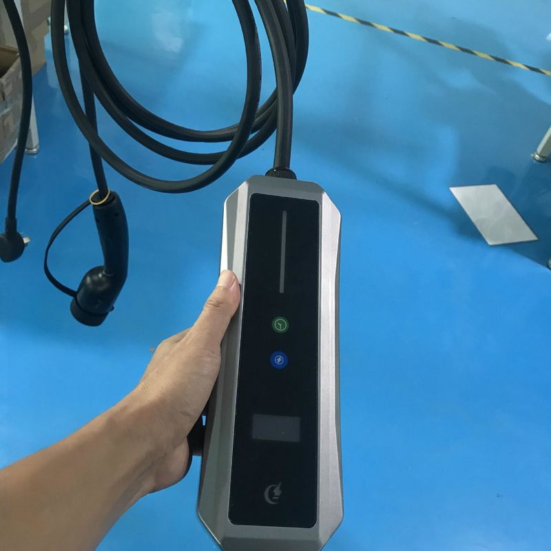 Tipo 2 Cores personalizadas 22kw Carregador portátil AC EV com tela OLED